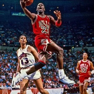 大学时期的乔丹就已经很强了，为何只是探花身份出道？