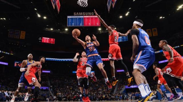 1636787519650096608.jpg Steph-Curry-Driving-Bulls-GETTY-1236531059.jpg